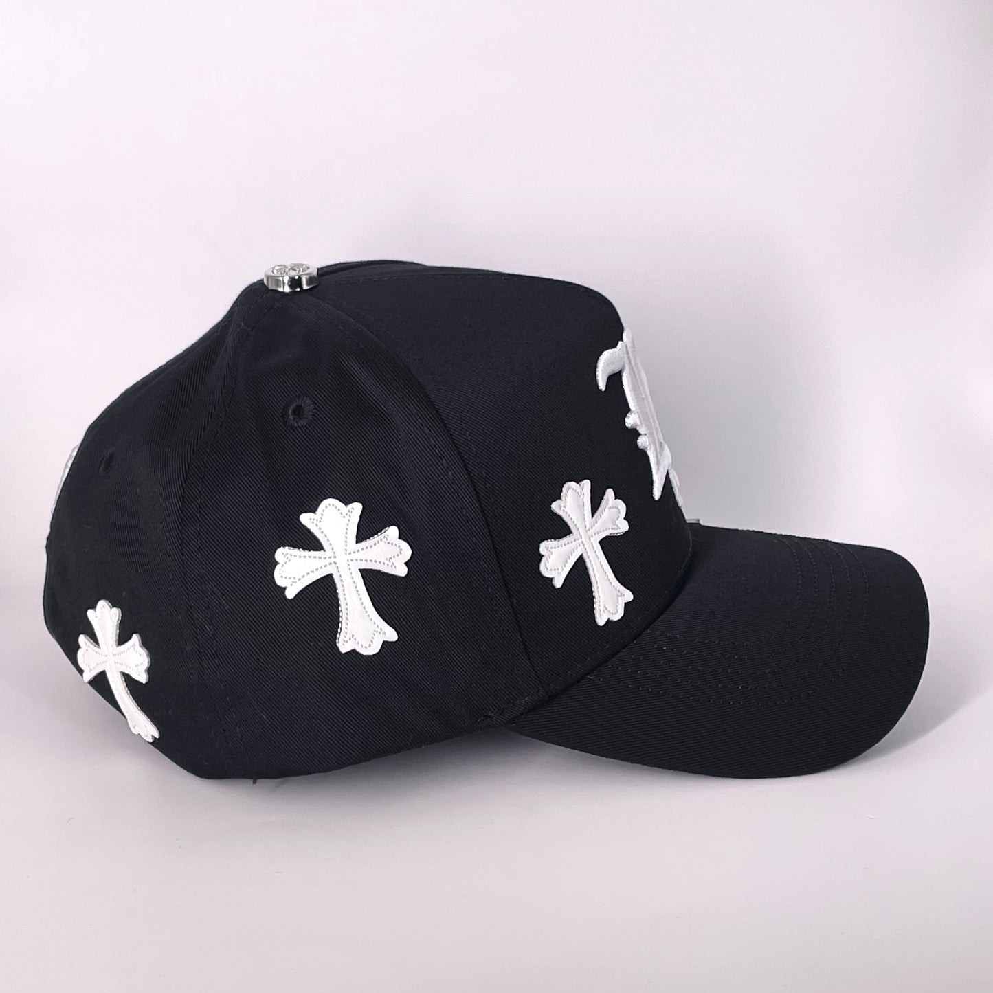 31 hats “LA Chrome” Black White