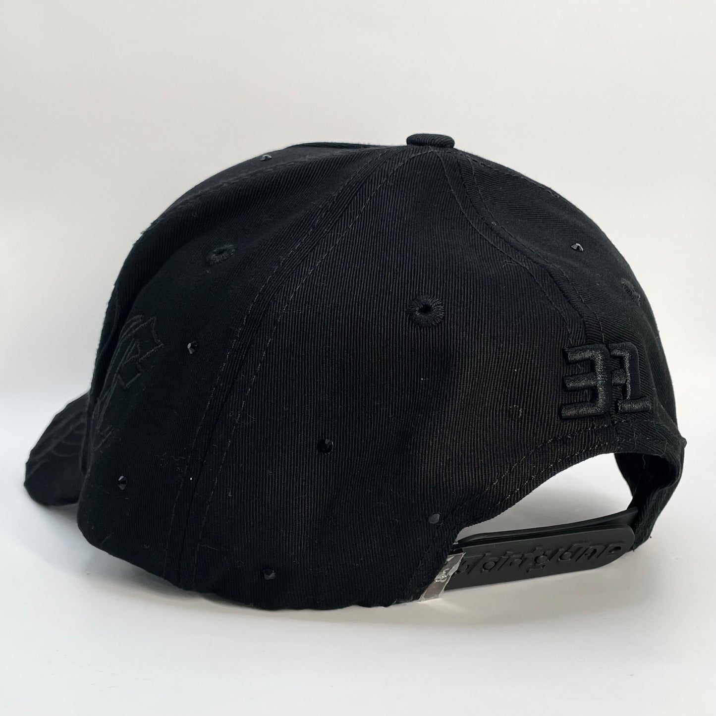 31 hats “NY Flames”