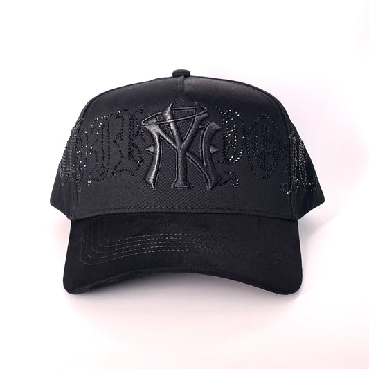 31 hats “NY Crystals Black”